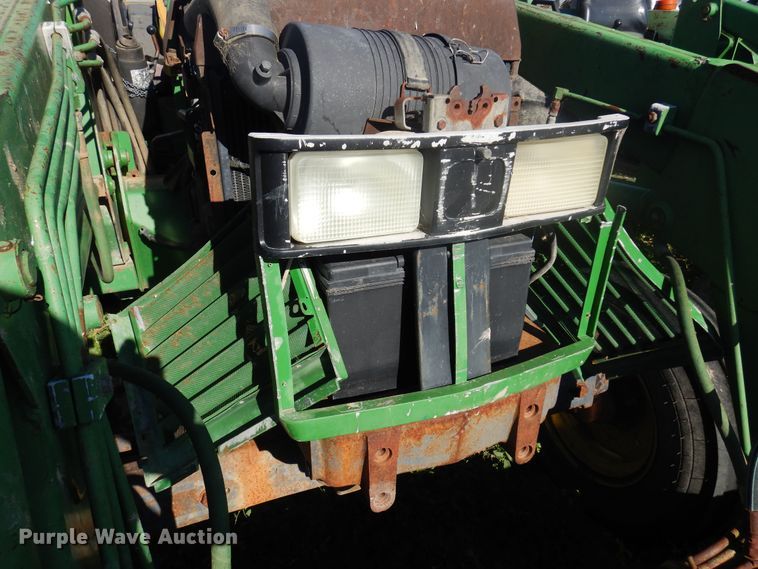 image for item DM5229 John Deere  tractor