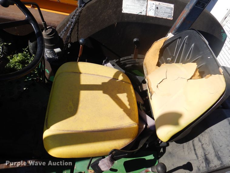 image for item DM5229 John Deere  tractor