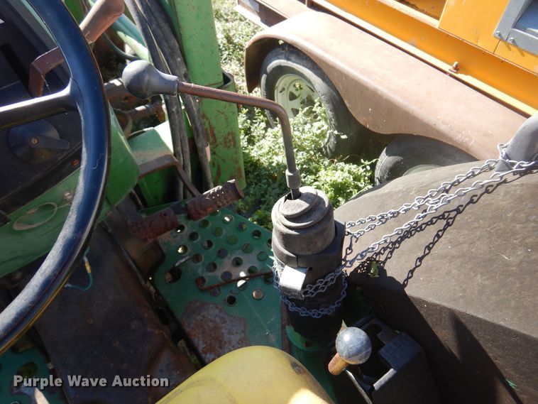 image for item DM5229 John Deere  tractor