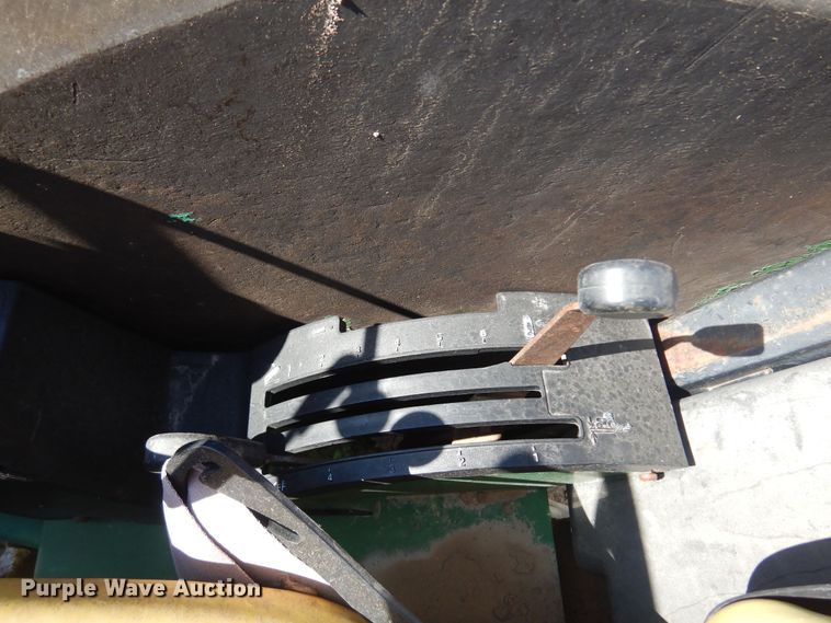 image for item DM5229 John Deere  tractor