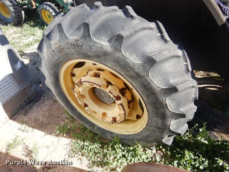 image for item DM5229 John Deere  tractor