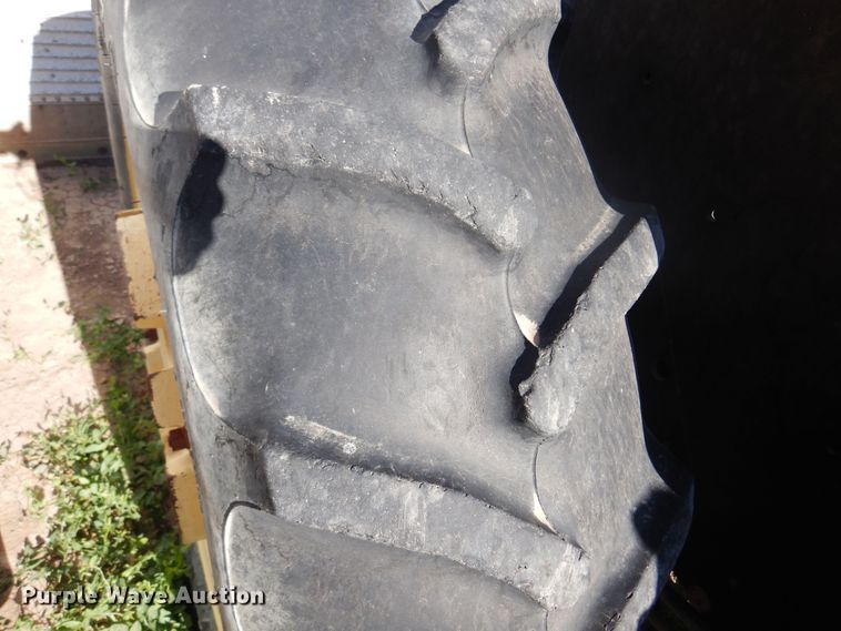 image for item DM5229 John Deere  tractor