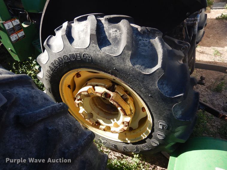 image for item DM5229 John Deere  tractor