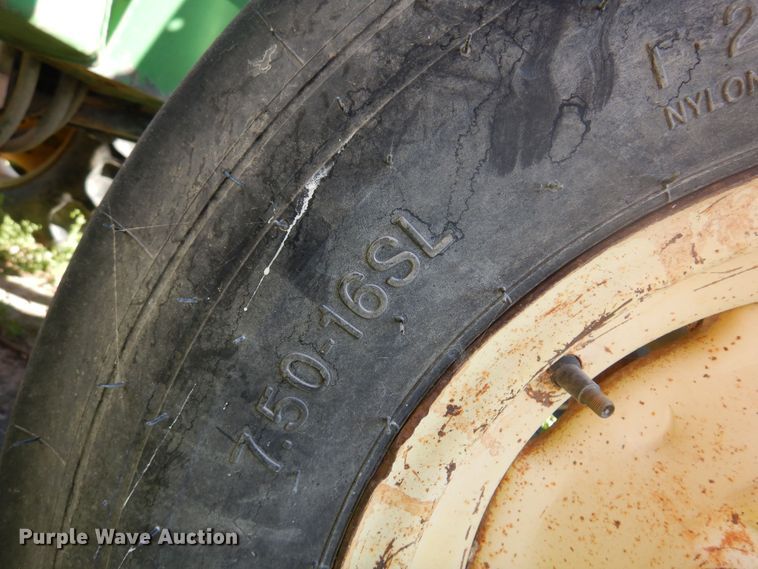 image for item DM5229 John Deere  tractor