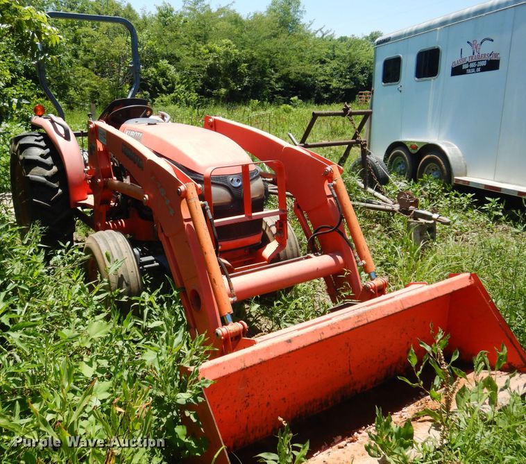 image for item DN0449 2008 Kubota MX5100F  tractor