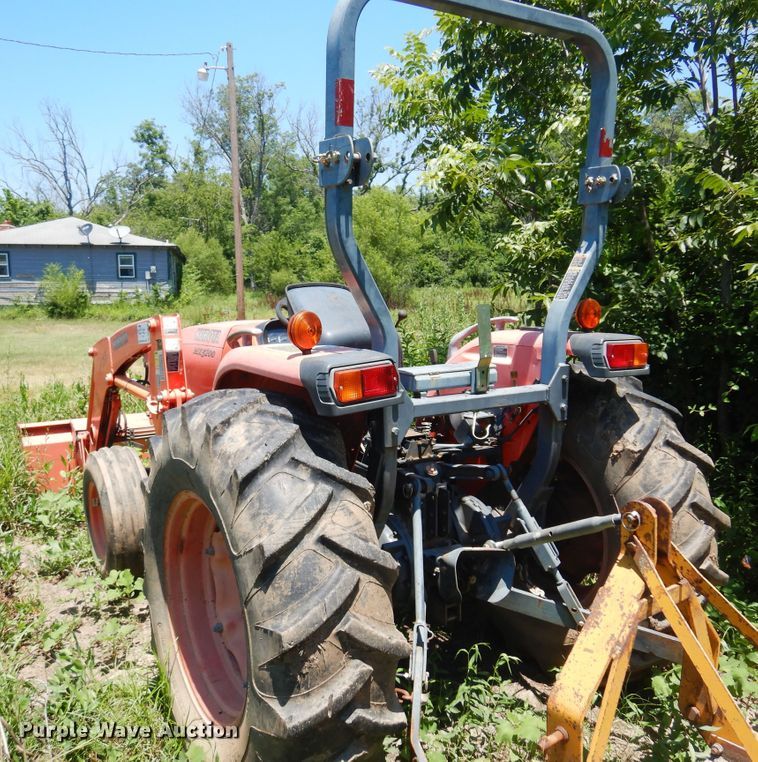 image for item DN0449 2008 Kubota MX5100F  tractor