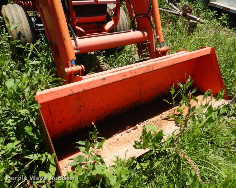 image for item DN0449 2008 Kubota MX5100F  tractor