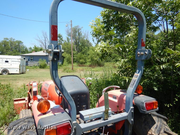 image for item DN0449 2008 Kubota MX5100F  tractor