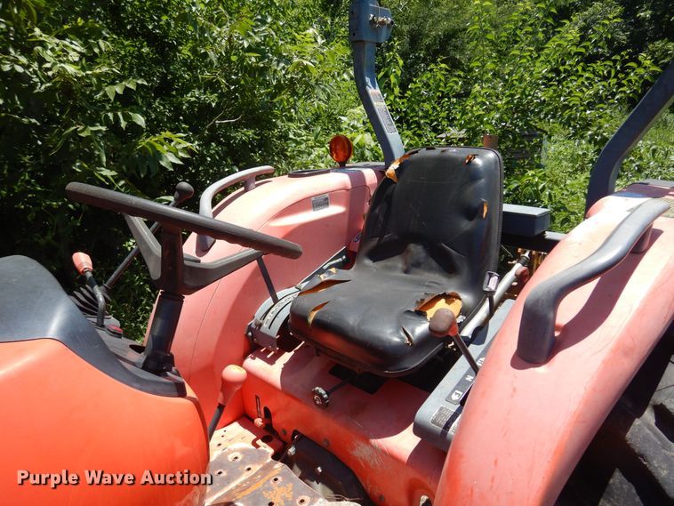 image for item DN0449 2008 Kubota MX5100F  tractor