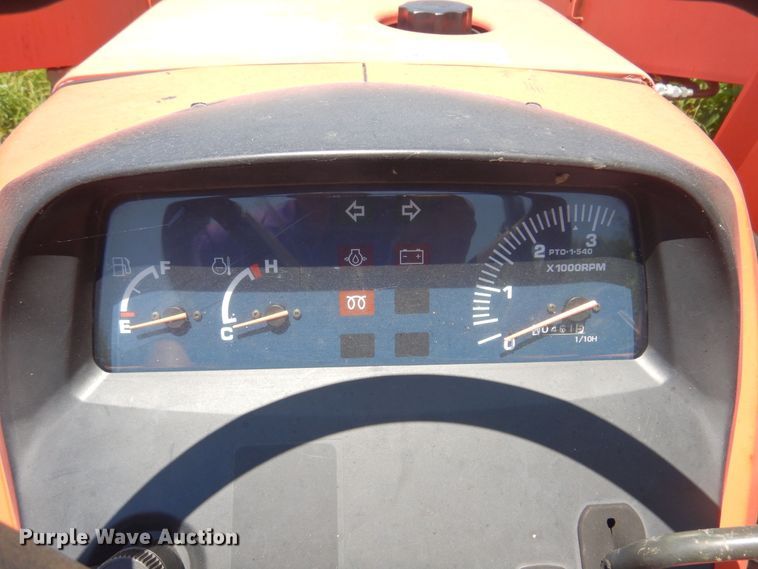 image for item DN0449 2008 Kubota MX5100F  tractor