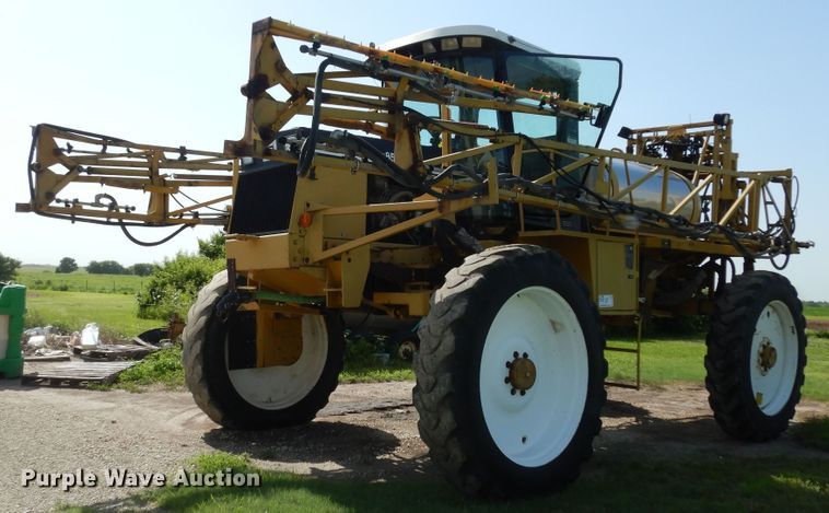 image for item DN1591 1999 Rogator 854  sprayer