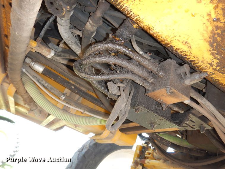 image for item DN1591 1999 Rogator 854  sprayer