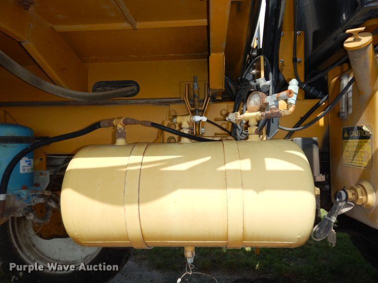 image for item DN1591 1999 Rogator 854  sprayer