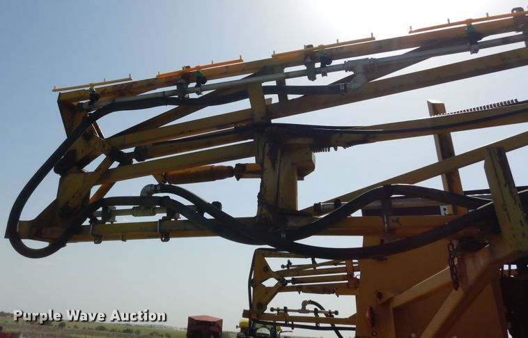 image for item DN1591 1999 Rogator 854  sprayer