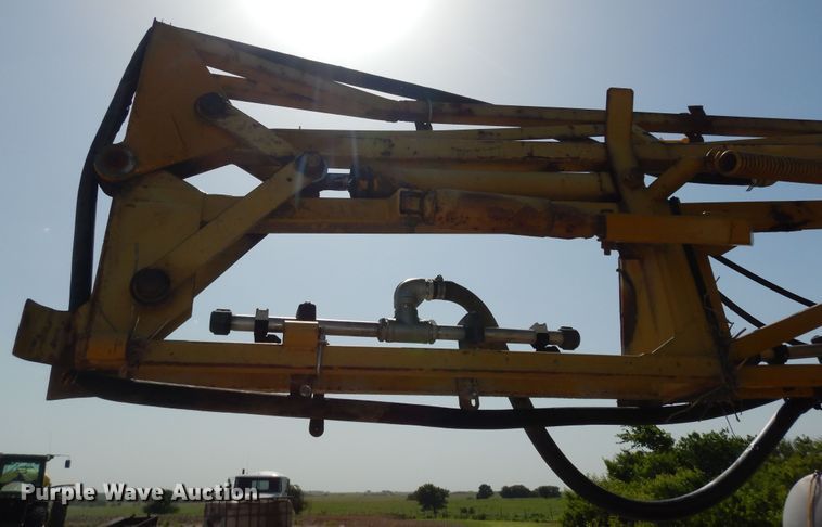 image for item DN1591 1999 Rogator 854  sprayer