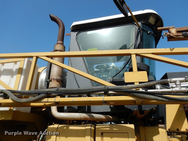 image for item DN1591 1999 Rogator 854  sprayer