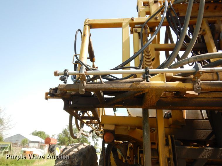 image for item DN1591 1999 Rogator 854  sprayer