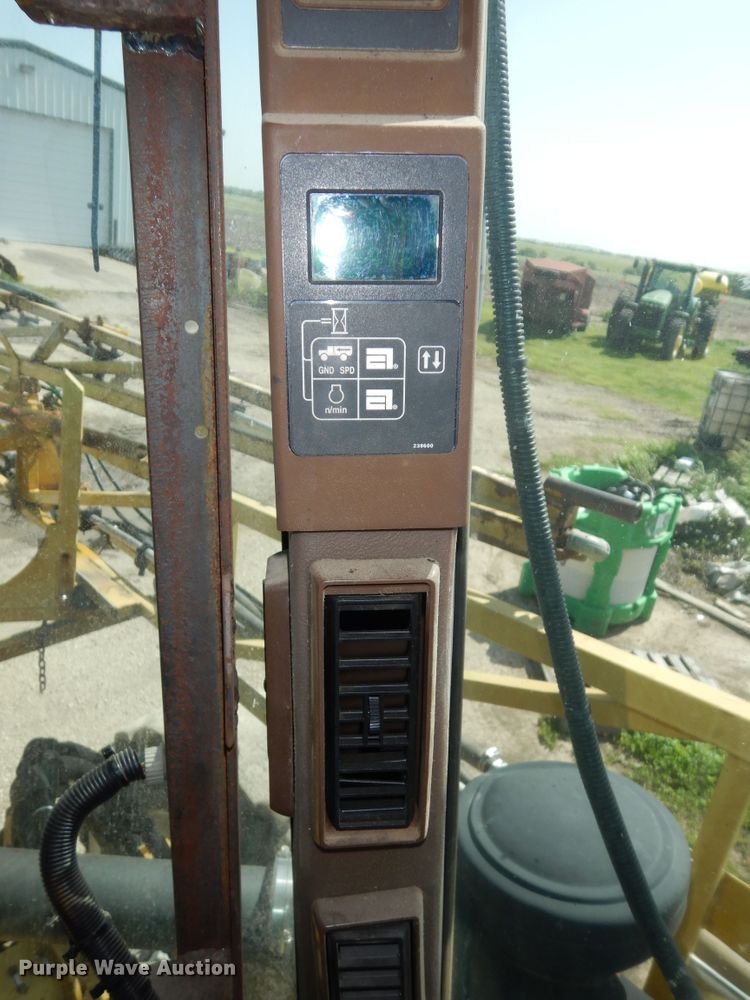 image for item DN1591 1999 Rogator 854  sprayer