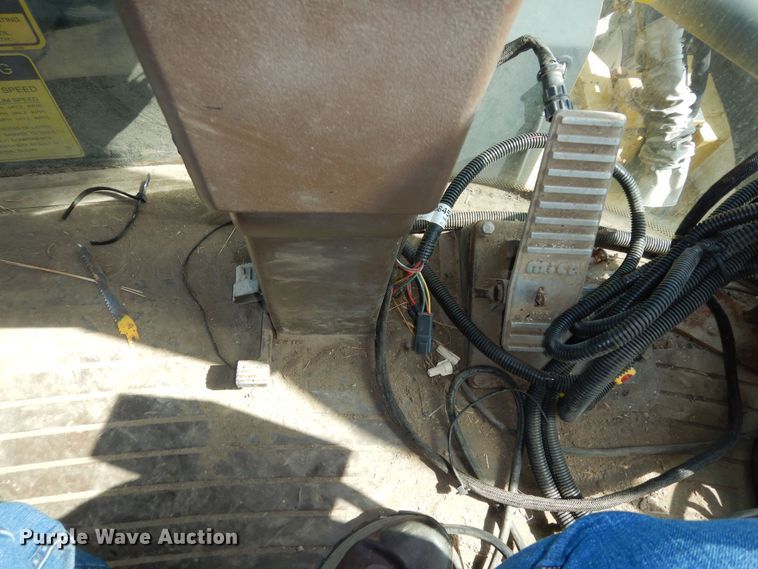 image for item DN1591 1999 Rogator 854  sprayer