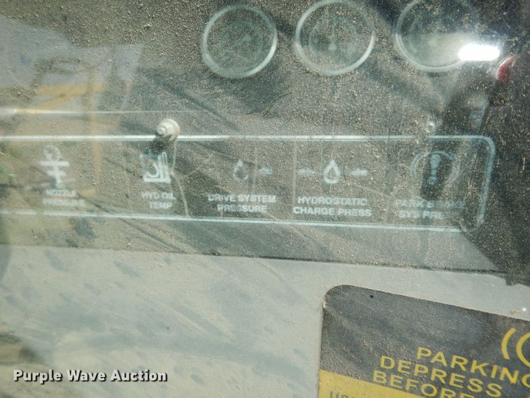 image for item DN1591 1999 Rogator 854  sprayer