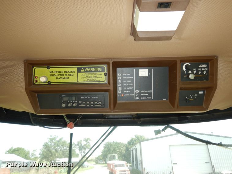 image for item DN1591 1999 Rogator 854  sprayer