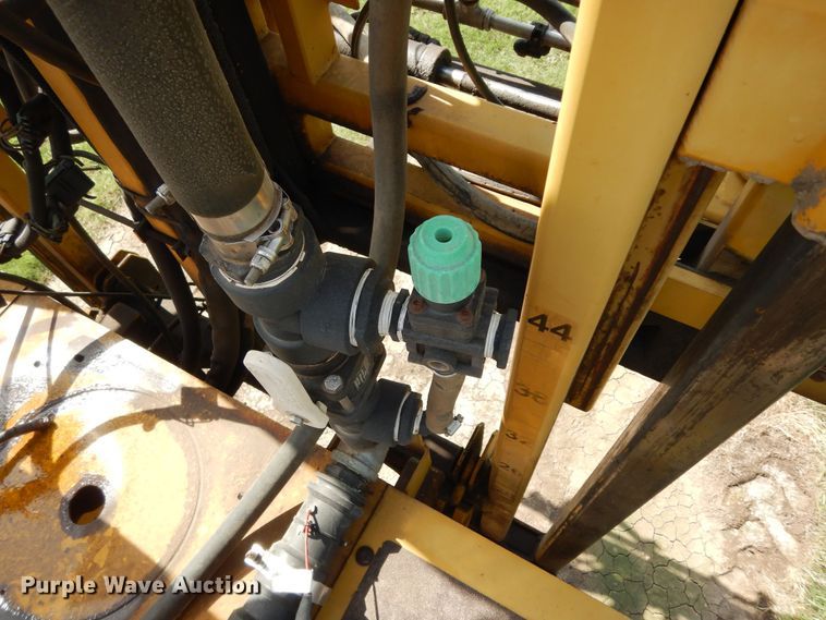 image for item DN1591 1999 Rogator 854  sprayer