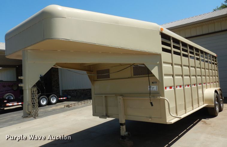 image for item DN1610 2002 Circle D  livestock trailer