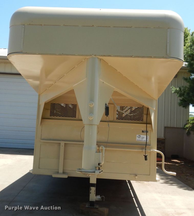 image for item DN1610 2002 Circle D  livestock trailer