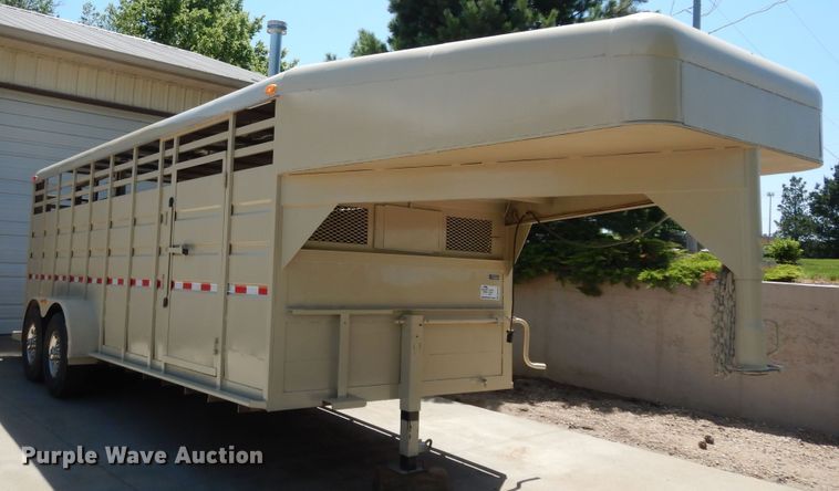 image for item DN1610 2002 Circle D  livestock trailer