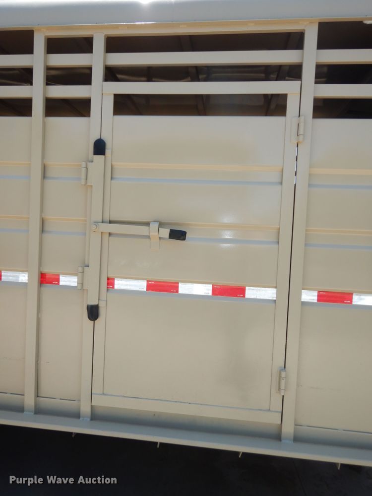 image for item DN1610 2002 Circle D  livestock trailer