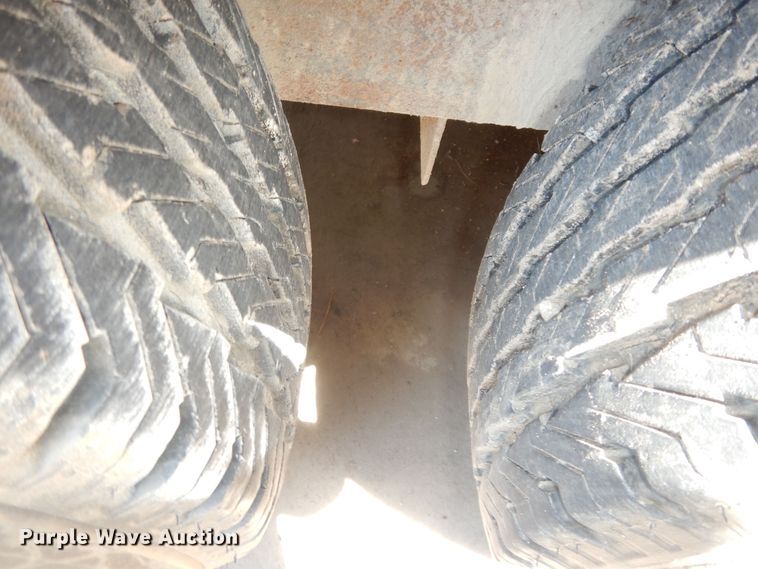 image for item DN1610 2002 Circle D  livestock trailer