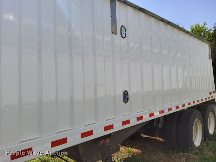 image for item DN6804 2000 Jet  grain trailer
