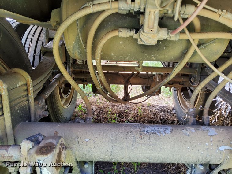 image for item DN6804 2000 Jet  grain trailer