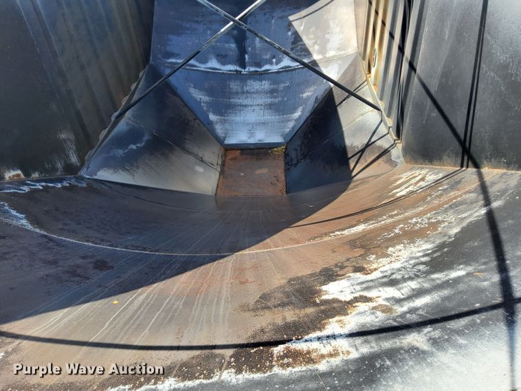 image for item DN6804 2000 Jet  grain trailer