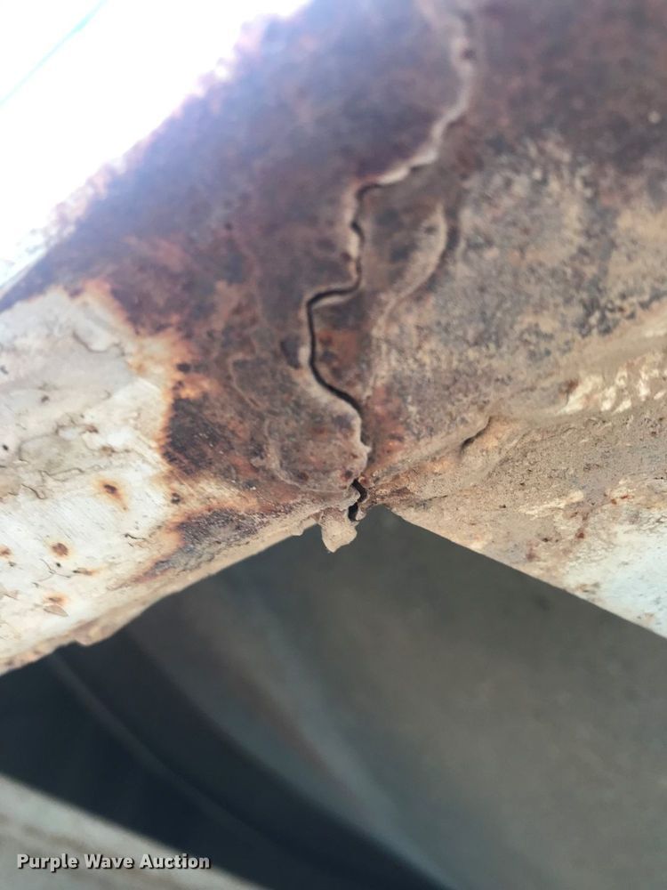 image for item DN6804 2000 Jet  grain trailer