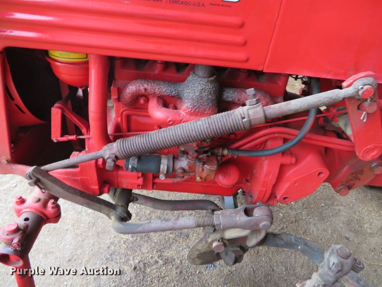 image for item DN7977 International F-Cub  tractor