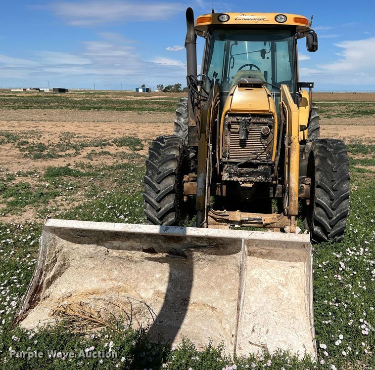 image for item DN8756 AGCO MT465B  MFWD tractor