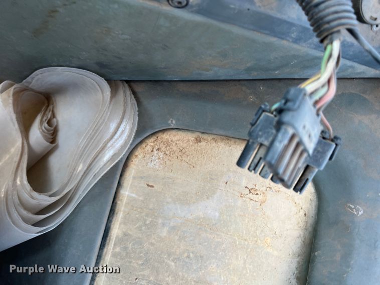 image for item DN8756 AGCO MT465B  MFWD tractor