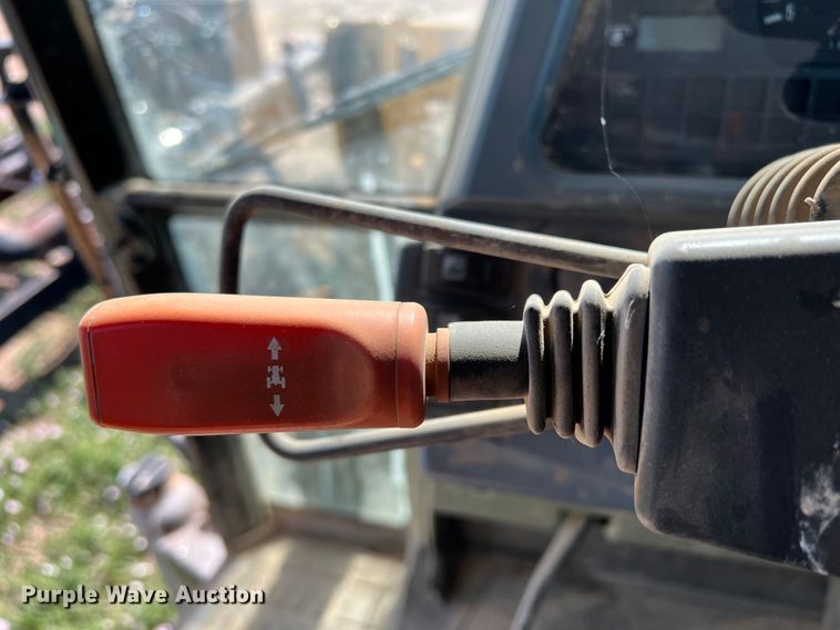 image for item DN8756 AGCO MT465B  MFWD tractor