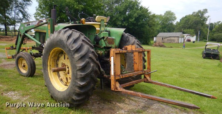 image for item DP4279 1969 John Deere 4020  tractor