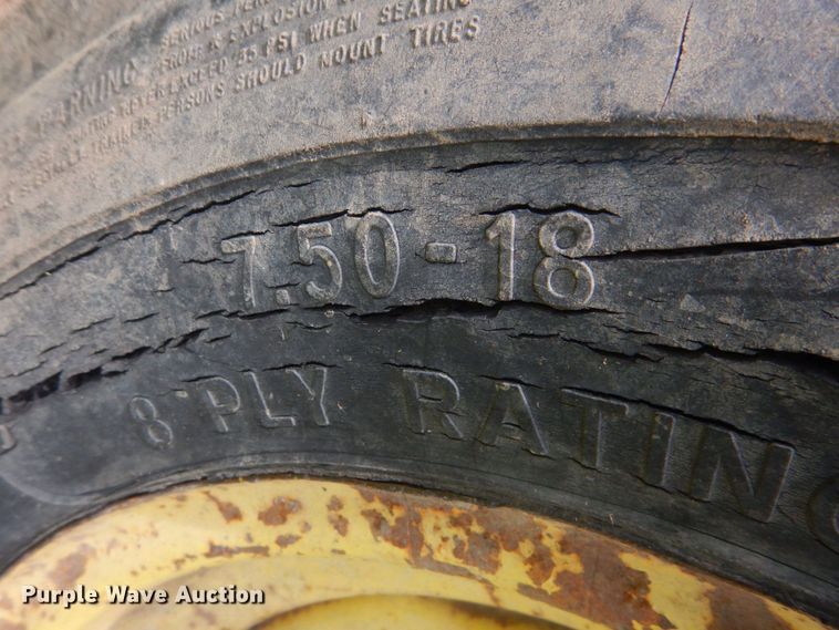 image for item DP4279 1969 John Deere 4020  tractor