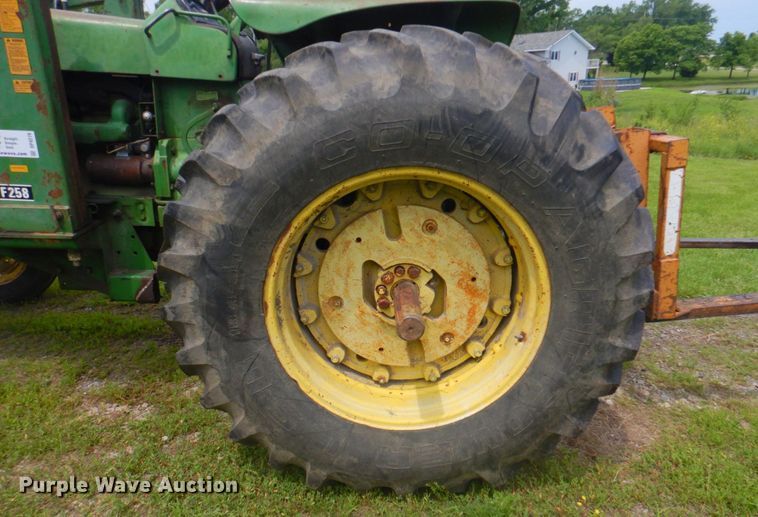 image for item DP4279 1969 John Deere 4020  tractor