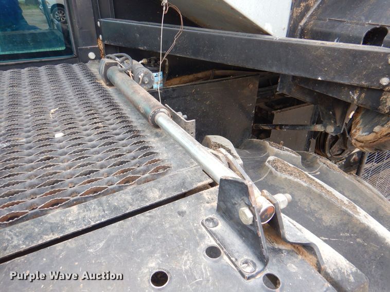 image for item DP4319 Gleaner R-72  RWA combine