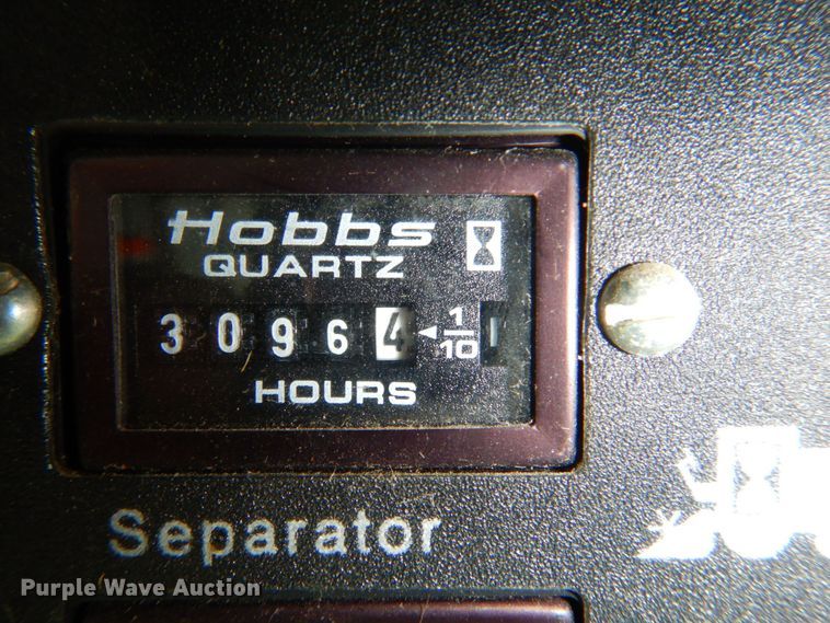 image for item DP4319 Gleaner R-72  RWA combine