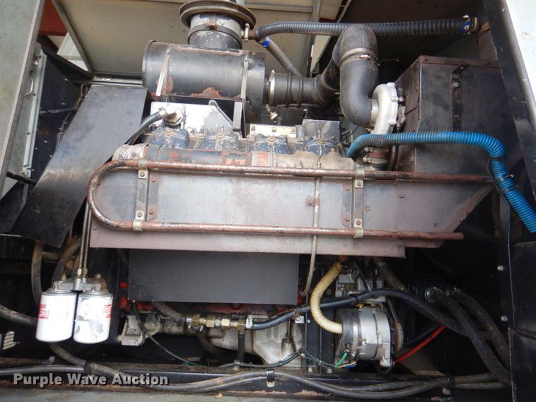 image for item DP4319 Gleaner R-72  RWA combine