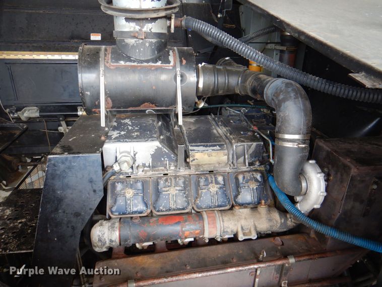 image for item DP4319 Gleaner R-72  RWA combine