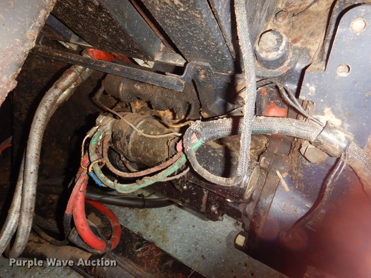 image for item DP4319 Gleaner R-72  RWA combine