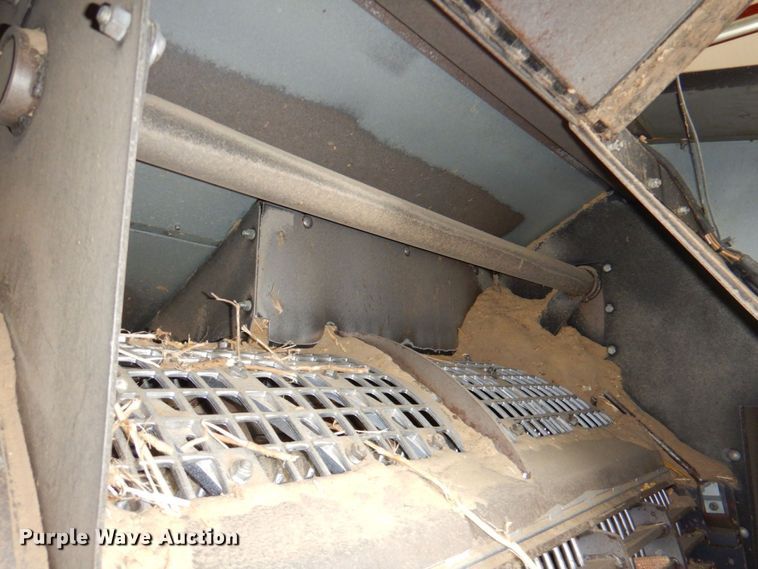 image for item DP4319 Gleaner R-72  RWA combine