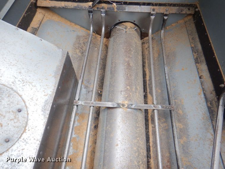 image for item DP4319 Gleaner R-72  RWA combine