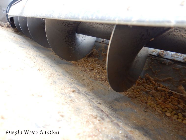 image for item DP4319 Gleaner R-72  RWA combine